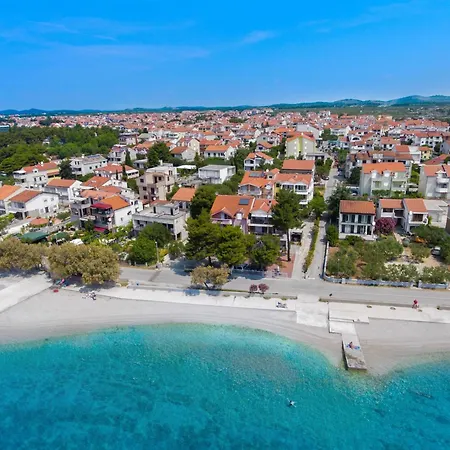 아파트 Diana Lovetovo *