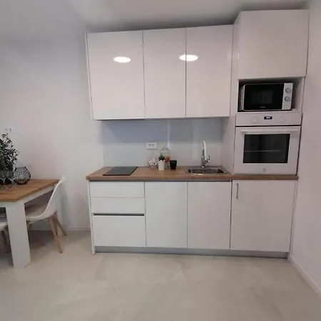 Apartment Diana Lovetovo *