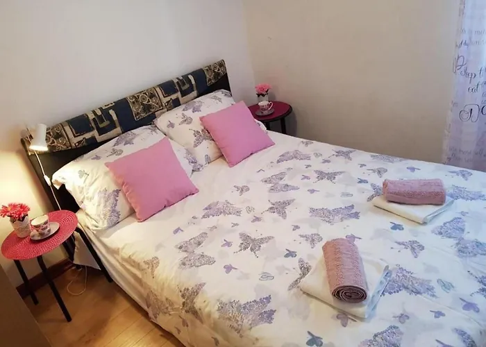 Diana Lovetovo Appartement